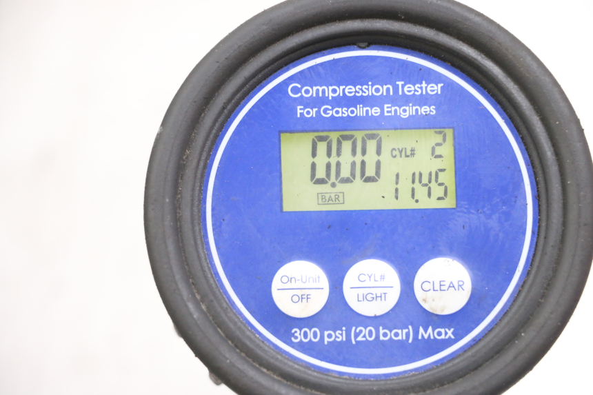 photo de MOTOR HONDA FJS SILVERWING SILVER WING 600 (2001 - 2010) - Alternatieve hoek