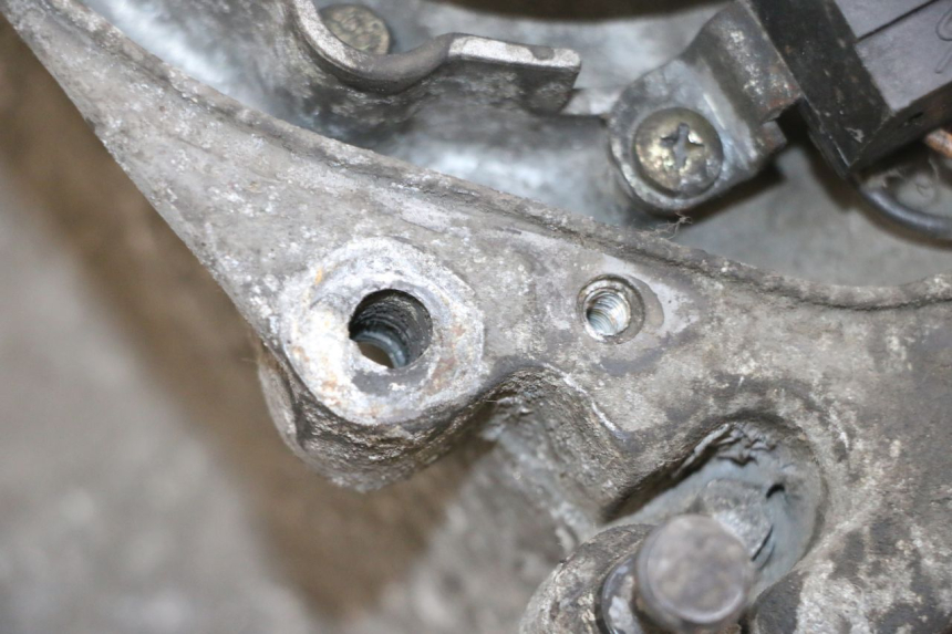 photo de MOTOR PIAGGIO FLY 4T 50 (2013 - 2017) - Zoom op componenten