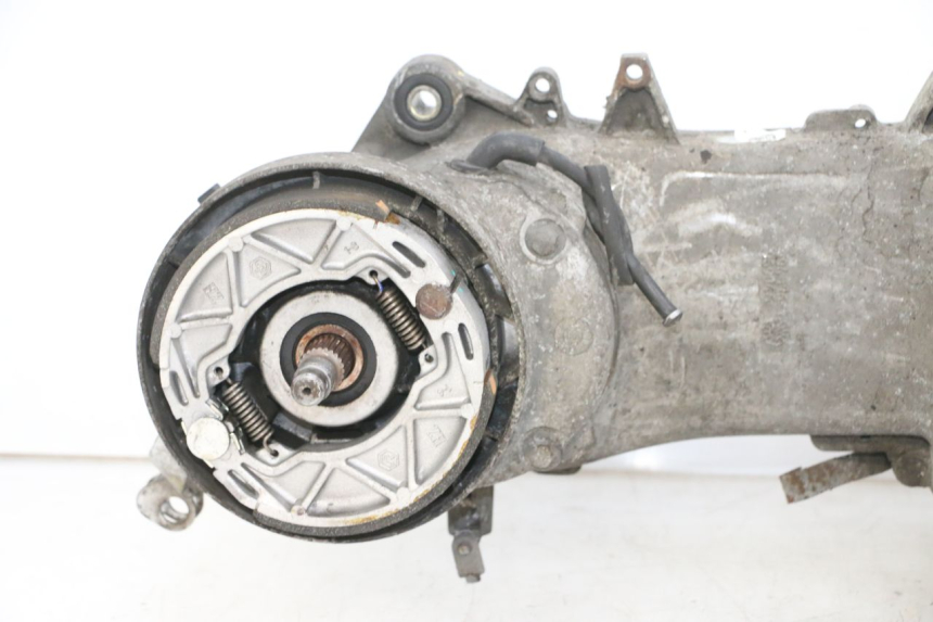 photo de MOTOR PIAGGIO FLY 4T 50 (2013 - 2017) - Andere kijkhoek