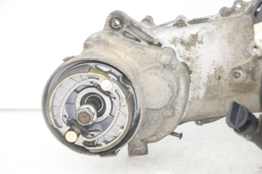 photo de MOTOR VENESI FLY RETRO 4T 50 (2020 - 2025) - Zoom op componenten