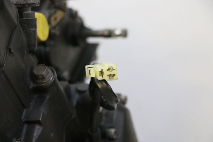 photo de MOTOR YAMAHA FZ6 FAZER S2 600 (2007 - 2011) - Focus op structuur