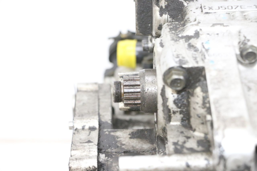 photo de MOTOR YAMAHA FZ6 N FAZER 600 (2004 - 2006) - Overzicht