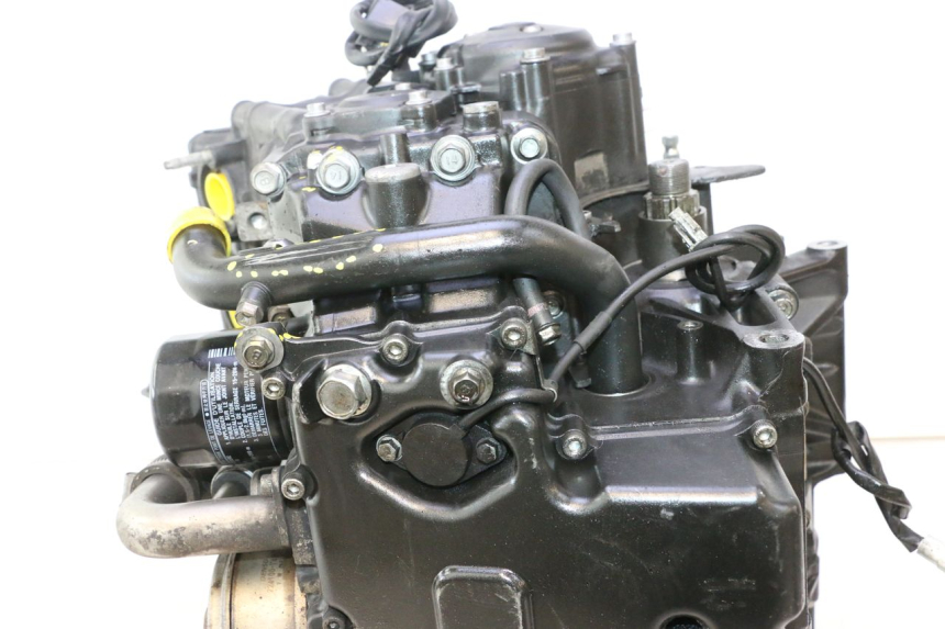 photo de MOTOR YAMAHA FZ8 800 (2010 - 2016) - Markeringen en referenties