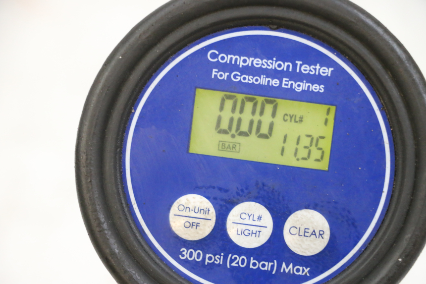 photo de MOTOR KAWASAKI GPZ RX 1000 (1986 - 1988) - Staat van het oppervlak