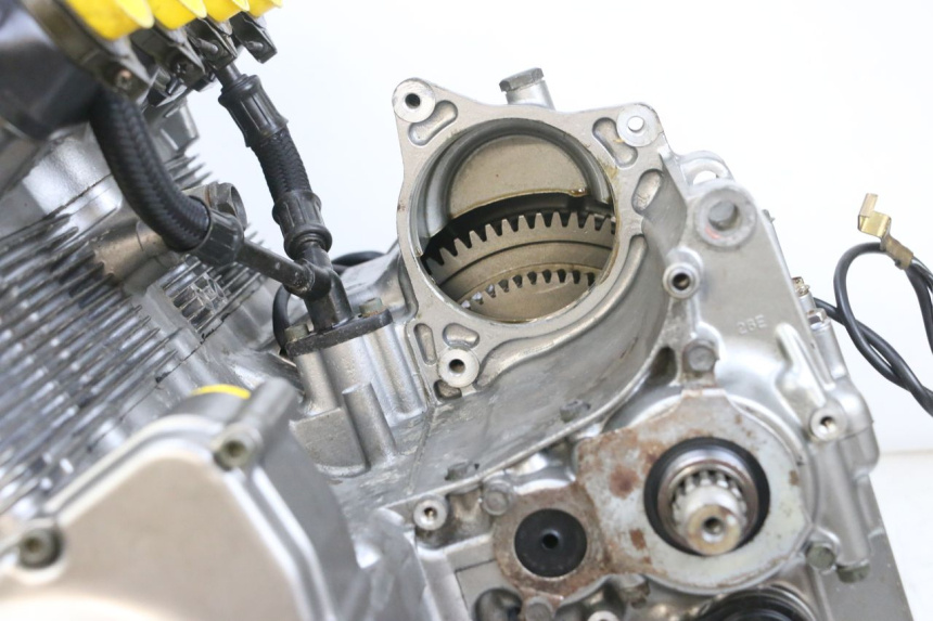 photo de MOTOR SUZUKI GSF N BANDIT 600 (1996 - 1999) - Alternatieve hoek