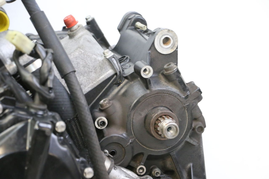 photo de MOTOR SUZUKI GSR 750 (2011 - 2017) - Bevestigingspunten