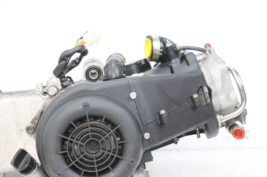 photo de MOTOR JM MOTORS VX 125 (2022 - 2025) - Zoom op componenten