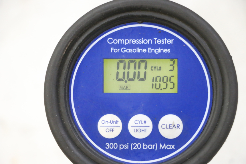 photo de MOTOR KAWASAKI ZR7 ZR-7 S 750 (1999 - 2004) - Technische close-up