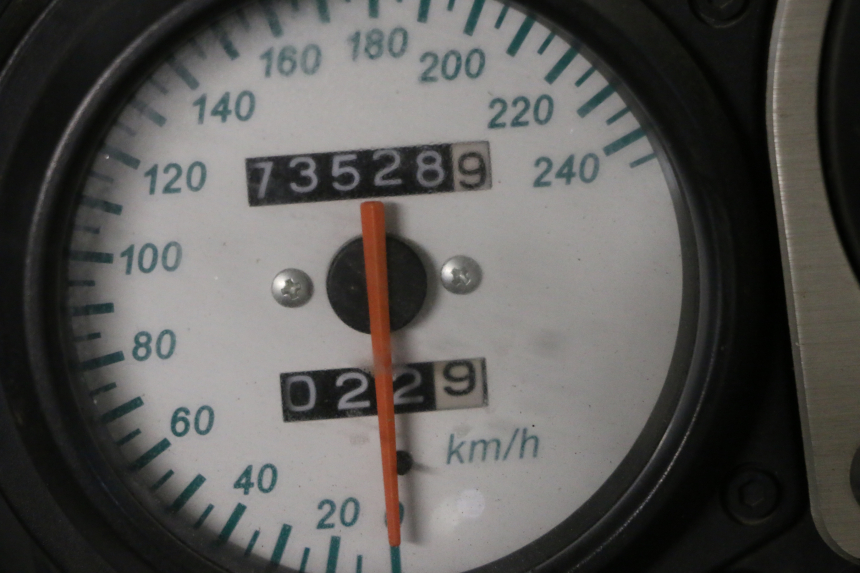 photo de MOTOR KAWASAKI ZR7 ZR-7 S 750 (1999 - 2004) - Bevestigingspunten