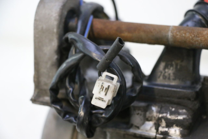 photo de MOTOR PEUGEOT KISBEE 2T 50 (2010 - 2017) - Profielaanzicht