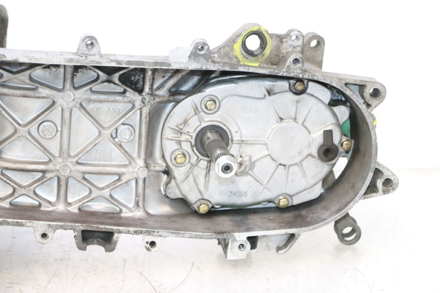 photo de MOTOR PEUGEOT KISBEE 2T 50 (2010 - 2017) - Andere kijkhoek