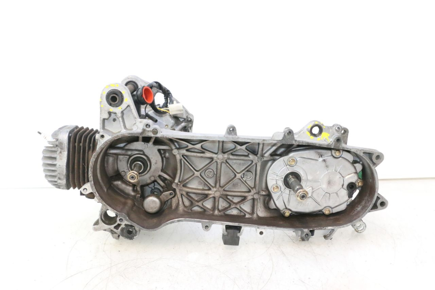 photo de MOTOR PEUGEOT KISBEE 2T 50 (2010 - 2017) - Hoofdaanzicht