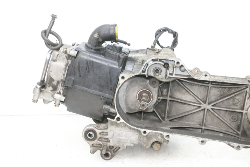 photo de MOTOR PEUGEOT KISBEE 4T 50 (2010 - 2017) - Profielaanzicht