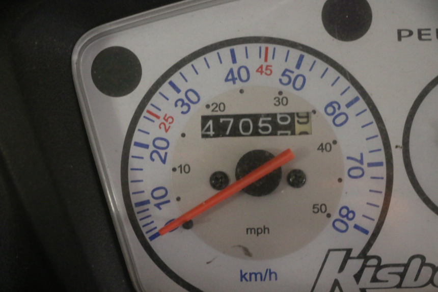 photo de MOTOR PEUGEOT KISBEE 4T 50 (2010 - 2017) - Andere kijkhoek