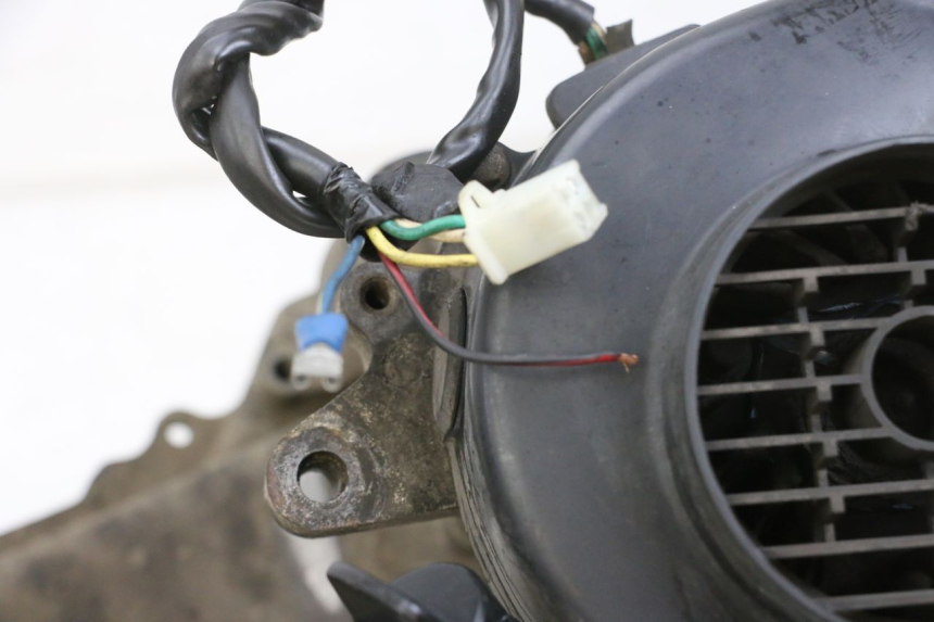 photo de MOTOR PEUGEOT KISBEE 4T 50 (2010 - 2017) - Andere kijkhoek