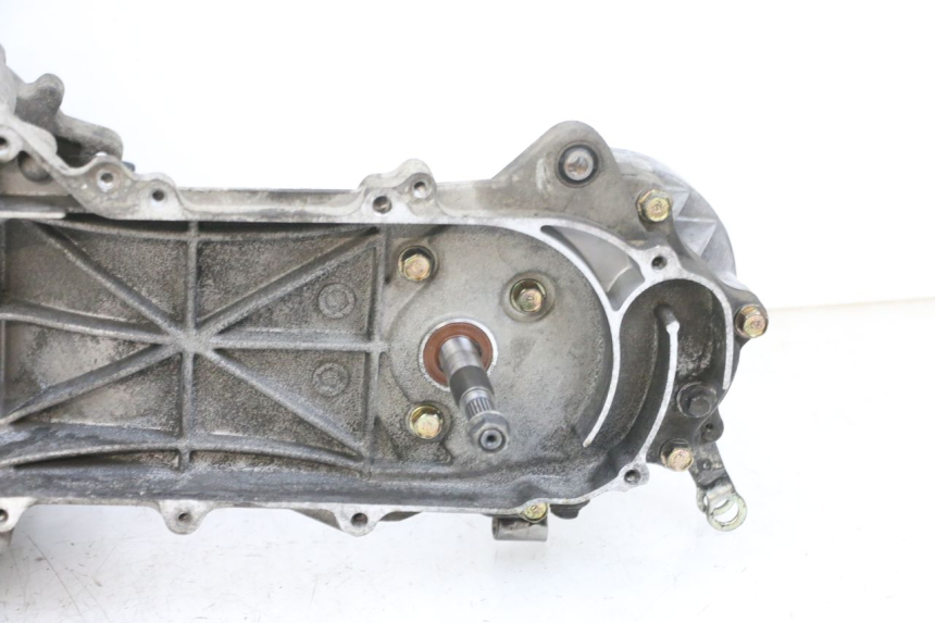 photo de MOTOR PEUGEOT KISBEE 4T 50 (2010 - 2017) - Zoom op gebruiksstaat