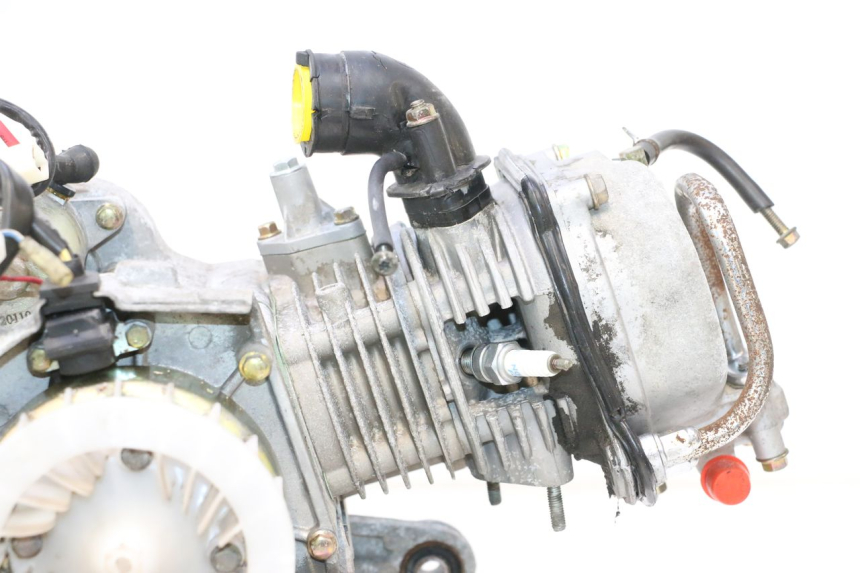 photo de MOTOR PEUGEOT KISBEE 4T 50 (2010 - 2017) - Kenmerkende details