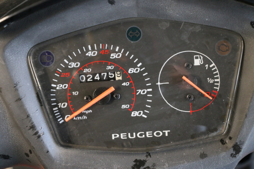 photo de MOTOR PEUGEOT KISBEE 4T 50 (2018 - 2022) - Zoom op gebruiksstaat
