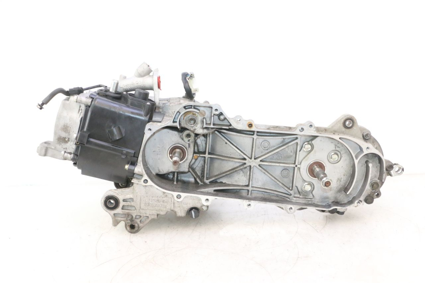 photo de MOTOR PEUGEOT KISBEE 4T 50 (2023 - 2026) - Hoofdaanzicht