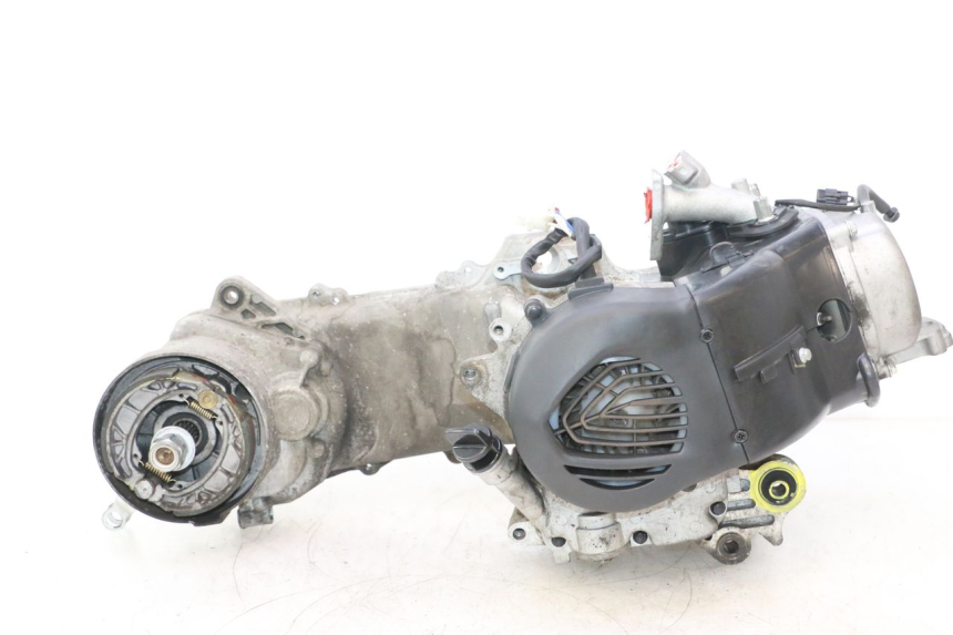 photo de MOTOR PEUGEOT KISBEE 4T 50 (2023 - 2026) - Visuele inspectie