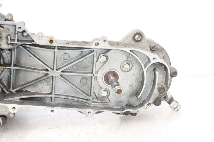 photo de MOTOR PEUGEOT KISBEE 4T 50 (2023 - 2026) - Andere kijkhoek