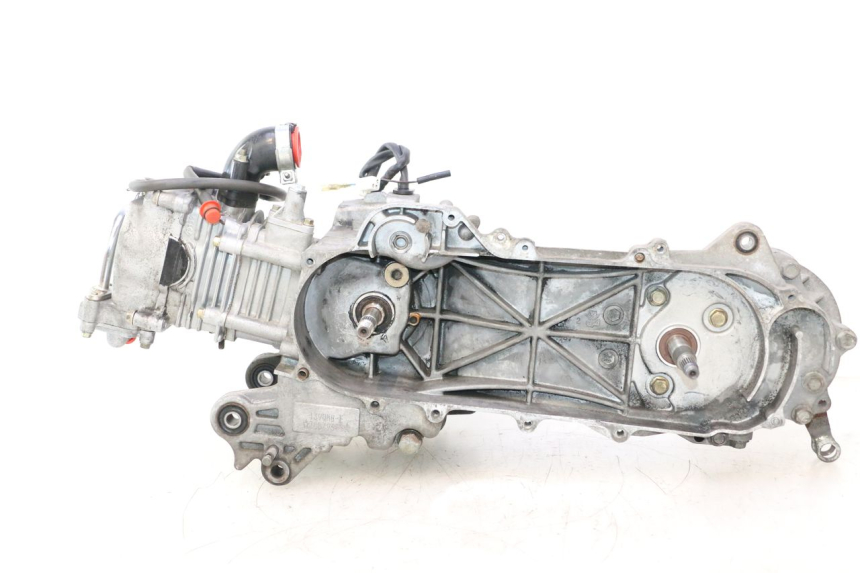 photo de MOTOR PEUGEOT KISBEE 4T 50 (2010 - 2017) - Hoofdaanzicht
