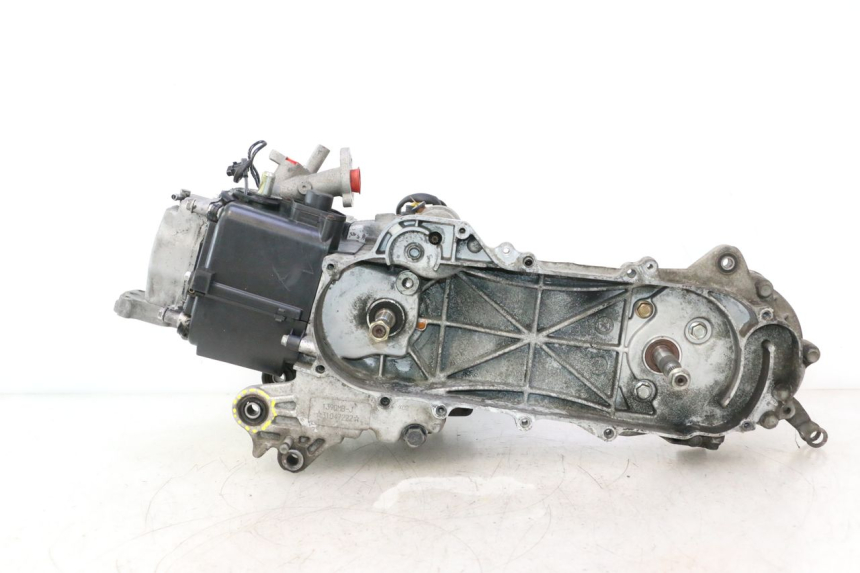 photo de MOTOR PEUGEOT KISBEE 4T 50 (2018 - 2022) - Hoofdaanzicht