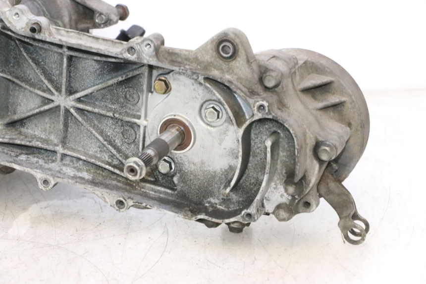 photo de MOTOR PEUGEOT KISBEE 4T 50 (2018 - 2022) - Focus op structuur