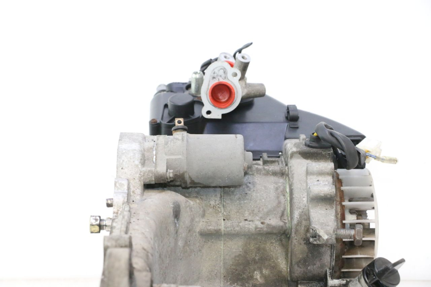 photo de MOTOR PEUGEOT KISBEE 4T 50 (2018 - 2022) - Profielaanzicht