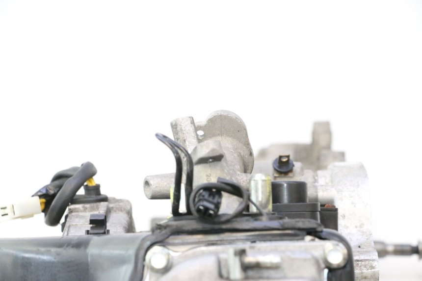 photo de MOTOR PEUGEOT KISBEE 4T 50 (2018 - 2022) - Markeringen en referenties