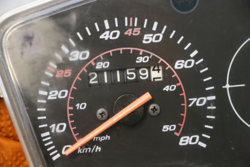 photo de MOTOR PEUGEOT KISBEE 4T 50 (2018 - 2022) - Andere kijkhoek