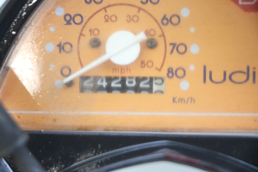 photo de MOTOR PEUGEOT LUDIX 50 (2005 - 2007) - Zoom op gebruiksstaat