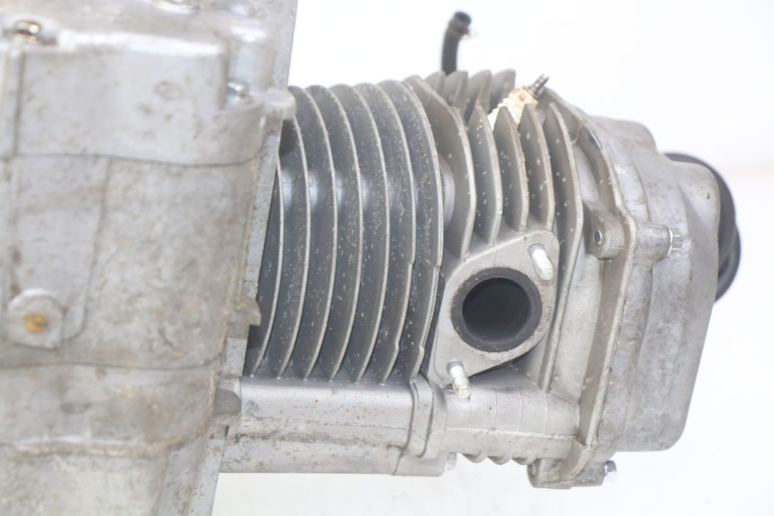 photo de MOTOR ZHONGYU MOVIDAS ZY125T-2 125 (2004 - 2014) - Andere kijkhoek