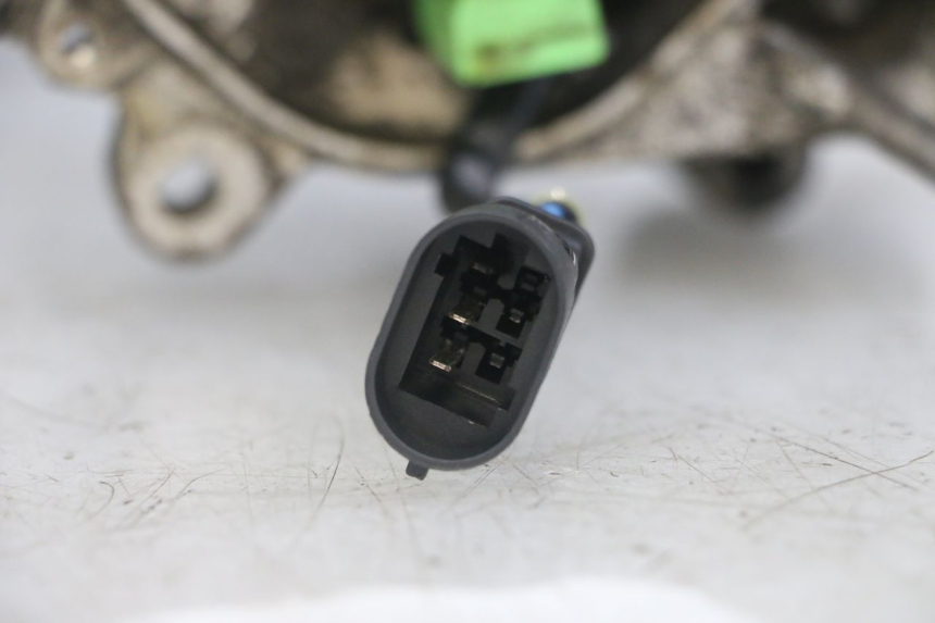 photo de MOTOR PIAGGIO NEW TYPHOON 50 (2018 - 2021) - Alternatieve hoek