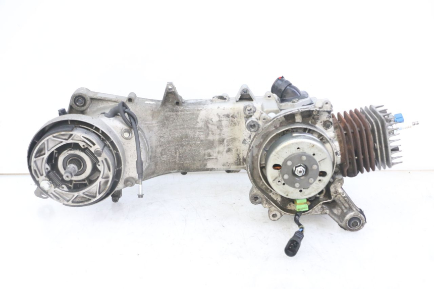 photo de MOTOR PIAGGIO NEW TYPHOON 50 (2018 - 2021) - Profielaanzicht