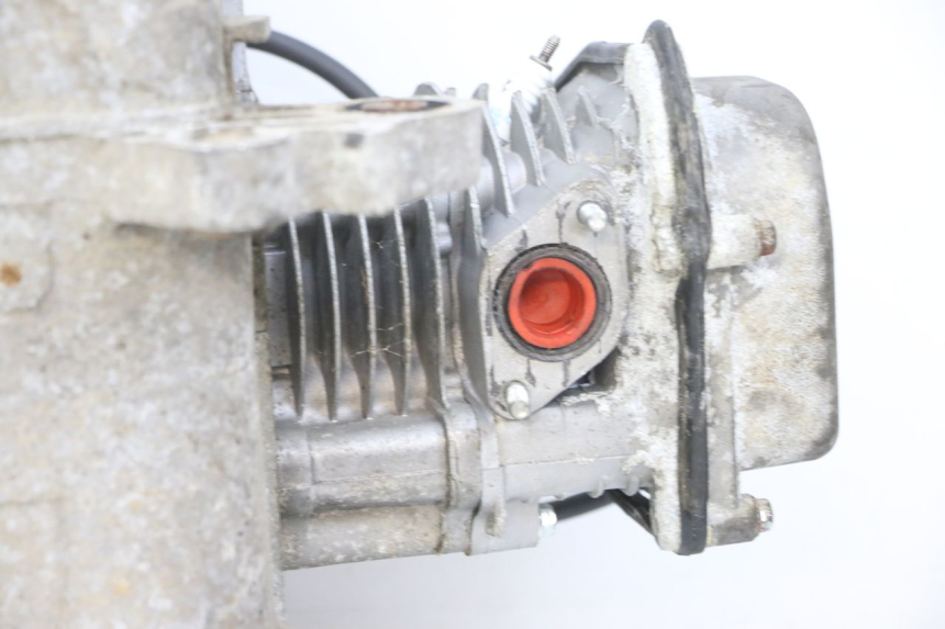 photo de MOTOR JM MOTORS OLDIES GT 4T 50 (2018 - 2025) - Zoom op gebruiksstaat