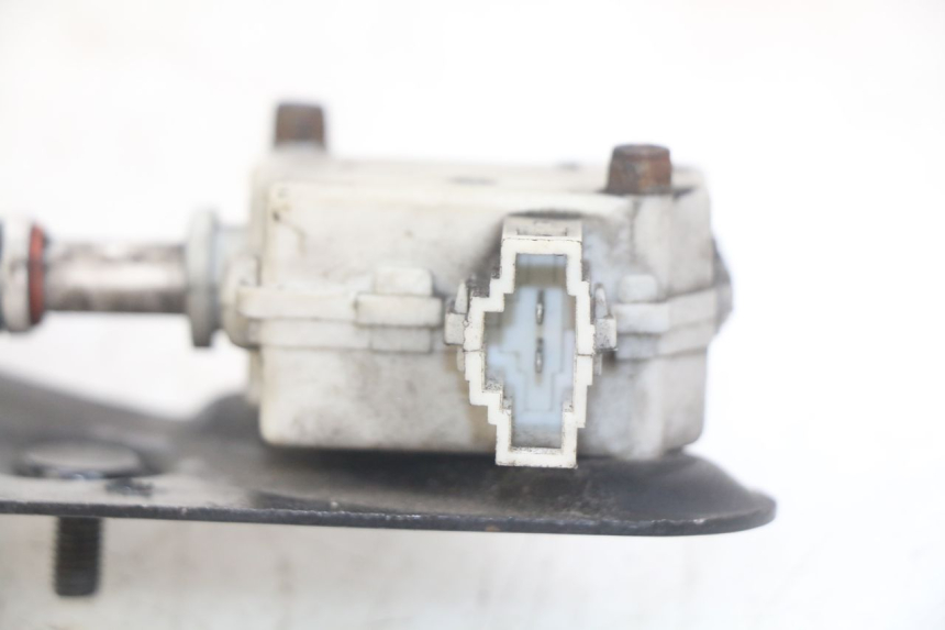 photo de MOTOR DEKSEL OPENING GILERA GP 800 (2007 - 2013) - Zoom op gebruiksstaat