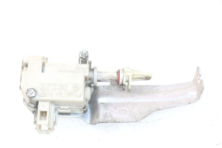 photo de MOTOR DEKSEL OPENING PIAGGIO LIBERTY IGET 4T 50 (2015 - 2020) - Hoofdaanzicht