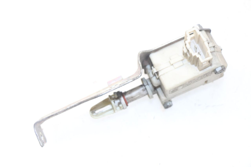 photo de MOTOR DEKSEL OPENING PIAGGIO LIBERTY IGET 4T 50 (2015 - 2020) - Andere kijkhoek