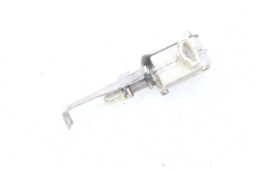 photo de MOTOR DEKSEL OPENING PIAGGIO LIBERTY IGET 4T 50 (2015 - 2020) - Zoom op gebruiksstaat