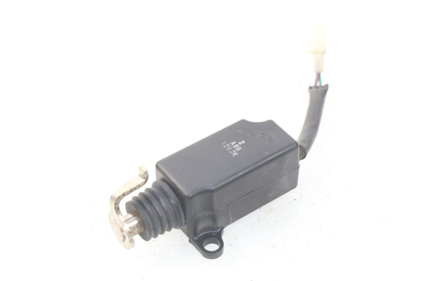 photo de MOTOR DEKSEL OPENING SYM MIO 100 (2006 - 2017) - Detail van het onderdeel