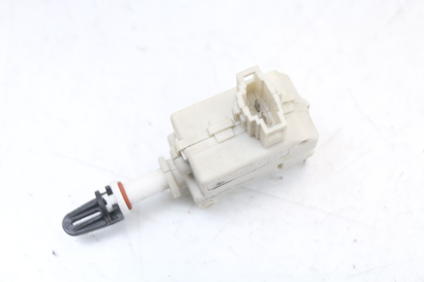 photo de MOTOR DEKSEL OPENING PIAGGIO MP3 HPE 350 (2018 - 2020) - Detail van het onderdeel