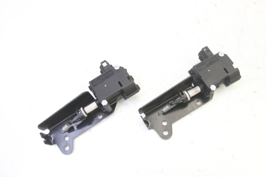 photo de MOTOR DEKSEL OPENING PIAGGIO MP3 HPE 310 (2024 - 2025) - Hoofdaanzicht