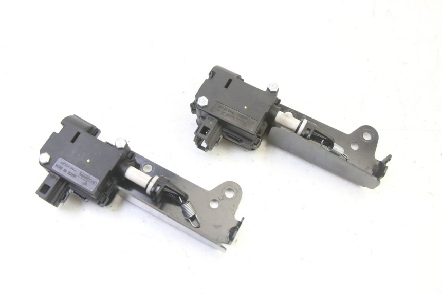 photo de MOTOR DEKSEL OPENING PIAGGIO MP3 HPE 310 (2024 - 2025) - Andere kijkhoek