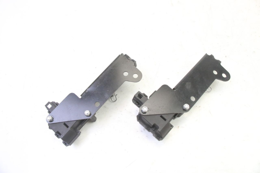 photo de MOTOR DEKSEL OPENING PIAGGIO MP3 HPE 310 (2024 - 2025) - Overzicht