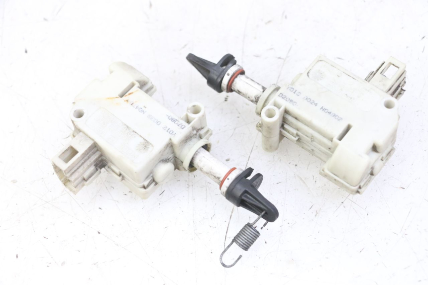 photo de MOTOR DEKSEL OPENING PIAGGIO MP3 LT 300 (2010 - 2016) - Hoofdaanzicht
