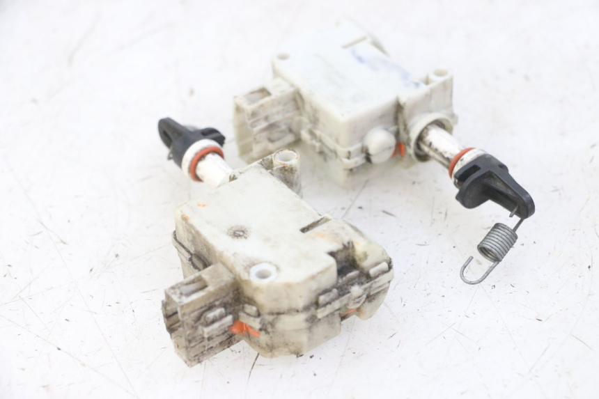 photo de MOTOR DEKSEL OPENING PIAGGIO MP3 LT 300 (2010 - 2016) - Overzicht