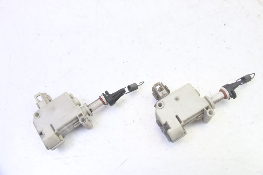 photo de MOTOR DEKSEL OPENING PIAGGIO MP3 LT 300 (2010 - 2016) - Andere kijkhoek