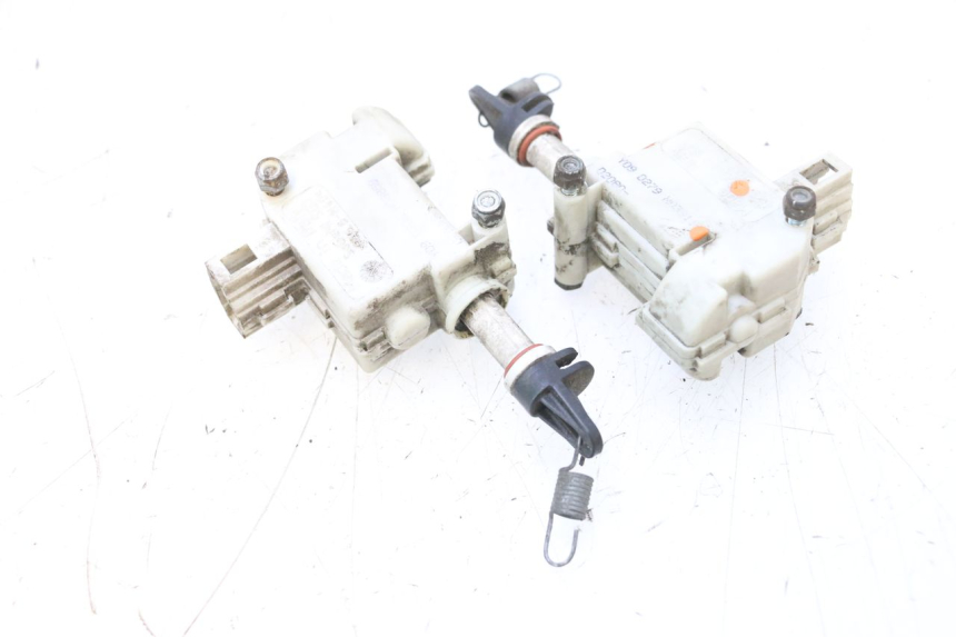 photo de MOTOR DEKSEL OPENING PIAGGIO MP3 RL 250 (2006 - 2010) - Technische close-up