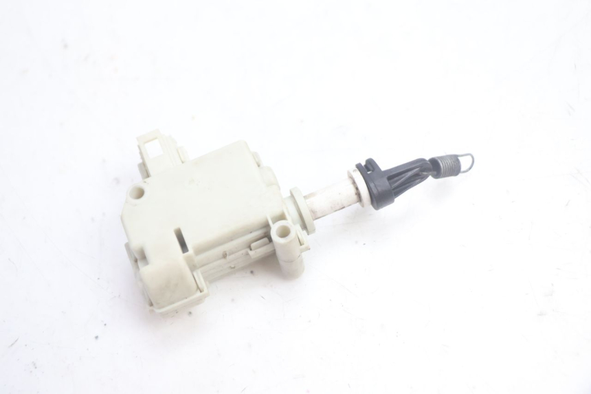 photo de MOTOR DEKSEL OPENING PIAGGIO MP3 500 (2016 - 2018) - Detail van het onderdeel
